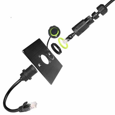 Εξωτερικό PA66 Νάιλον IP67 RJ45 Αδιάβροχος σύνδεσμος Αντίσταση UV 125V Εργασιακή τάση